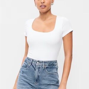 Old Navy White Women's scoop neck top